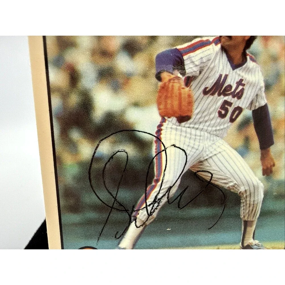 Sid Fernandez, Howard Johnson & Dave Johnson  Signed 1989 TOppdNY Mets 1986